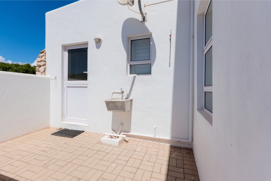 4 Bedroom Property for Sale in Golden Mile Western Cape